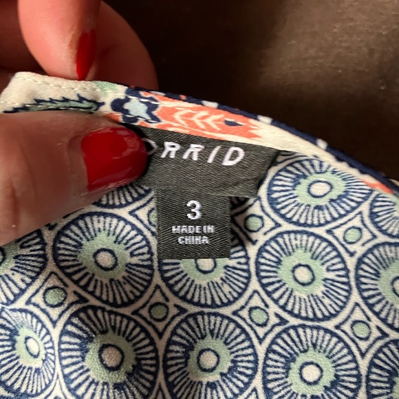 Torrid Elephant print tshirt. - Picture 2 of 2